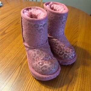 UGG Pink Glitter cheetah size 7 toddler Boots